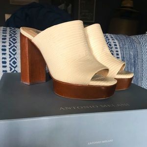 Antonio Melani Mules